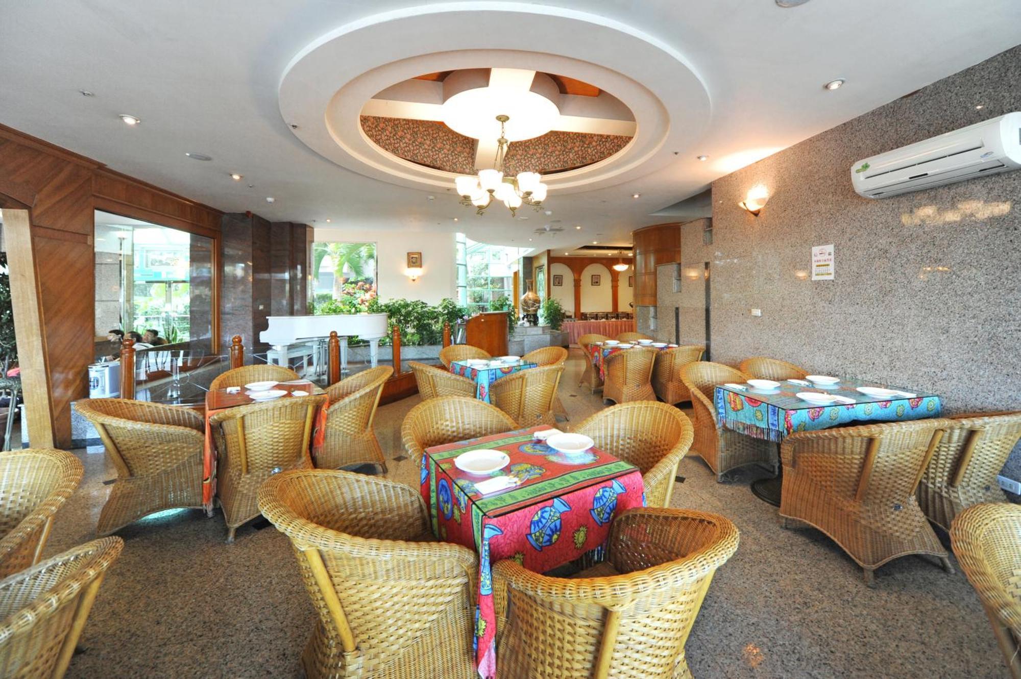 Kenting Holiday Hotel Heng-ch'un Exterior foto