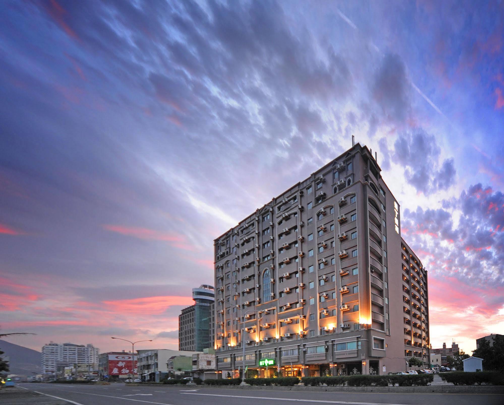Kenting Holiday Hotel Heng-ch'un Exterior foto